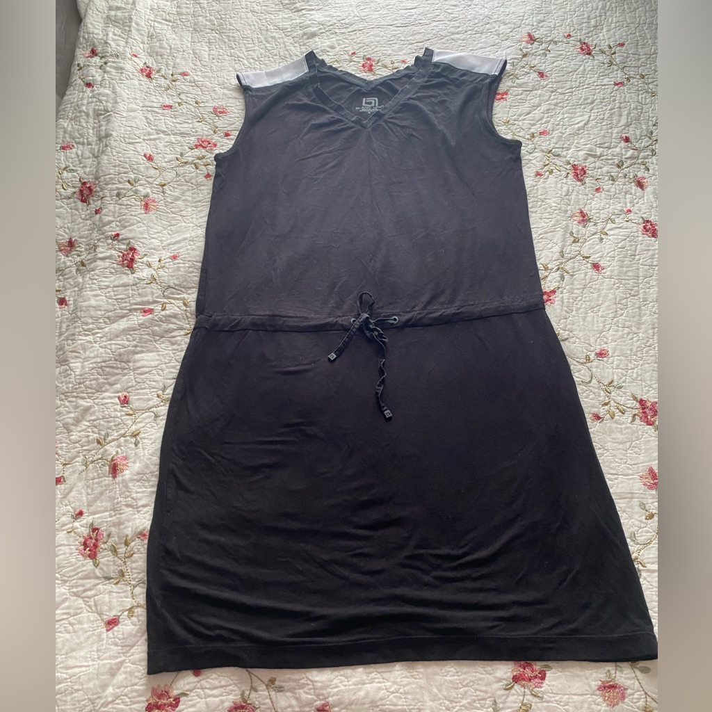Blanc Noir Golf Dress